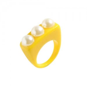 Artificial Pearl Embellished Creative Summer Fashion Resin Ring - Yellow