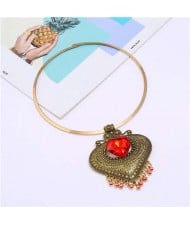 Gem Inlaid Vintage Heart Folk Style Women Wholesale Statement Necklace - Golden