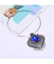 Gem Inlaid Vintage Heart Folk Style Women Wholesale Statement Necklace - Silver