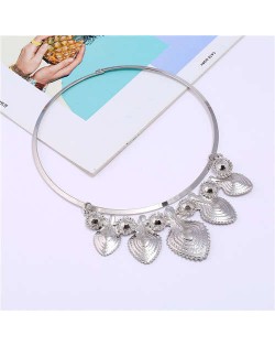 Folk Style Alloy Leaves Design Vintage Women Short Wholesale Costume Necklace - Silver