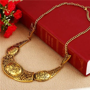 Vintage Carved Flowers Pattern Golden Women Wholesale Bib Necklace