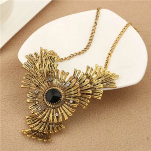 Gem and Rhinestone Embellished Vintage Flowers Pendant Women Bold Statement Necklace
