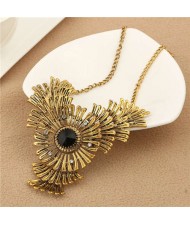 Gem and Rhinestone Embellished Vintage Flowers Pendant Women Bold Statement Necklace