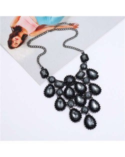 Vintage Gems Cluster Embellished Waterdrops Design High Fashion Women Wholesale Bib Costume Necklace - Black