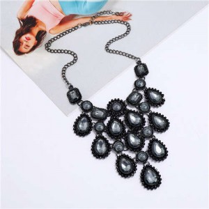 Vintage Gems Cluster Embellished Waterdrops Design High Fashion Women Wholesale Bib Costume Necklace - Black