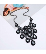 Vintage Gems Cluster Embellished Waterdrops Design High Fashion Women Wholesale Bib Costume Necklace - Black