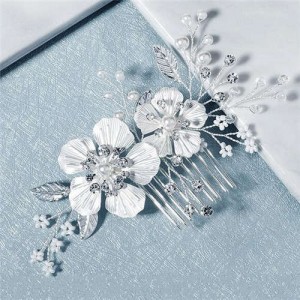Elegant White Flowers Wedding Bridal Hair Comb/ Accessory