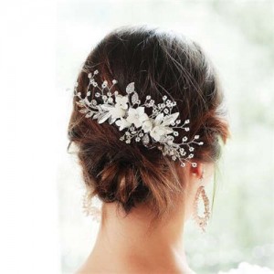 Creative Ceramic White Flower Design Handmade Bridal Hair Ornament