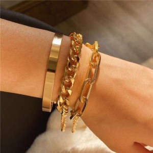U.S. High Fashion Mixed Chains Design Women Alloy Costume Bracelet Set - Golden
