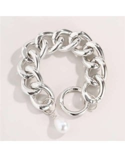 Pearl Decorated Baroque Design Vintage Hollow Chain Alloy Costume Bracelet - Platinum