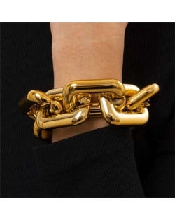Punk Fashion Thick Alloy Chain Women Costume Bracelet - Golden