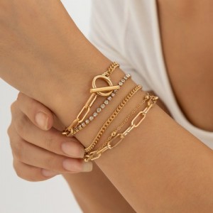 Rhinestone Embellished European High Fashion Multi-layer Women Alloy Bracelet Set - Golden