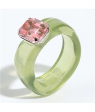 Gem Inlaid Four Claws Design Vintage Fashion Resin Ring - Green