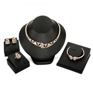 Hollow Artistic Design Rhinestone European Fashion Women Costume Jewelry Set