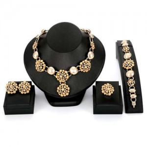 Red Square Gems Embellished 4pcs Banquet Women Wholesale Fashion Jewelry Set