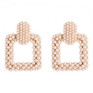 High Fashion Pearls Design Trapzoid Shape Women Hoop Earrings