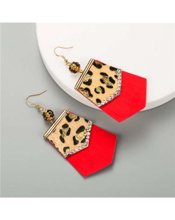 Irregular Shape Leopard Prints Tassel Design U.S. High Fashion Women Earrings - Red