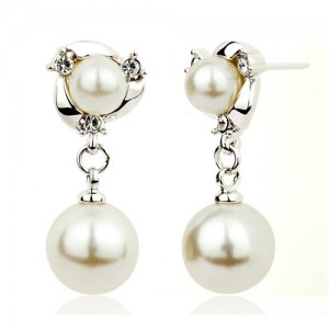 Elegant Pearl Fashion with Rhinestones Inlaid Drop Earrings - Platinum