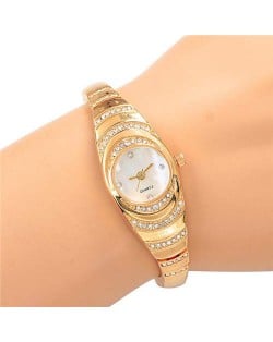 Unique Slim Design High Fashion Rhinestone Women Wholesale Wrist Watch - Golden
