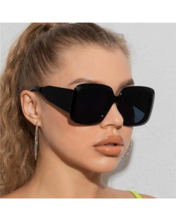 Wholesale Bold Square Thick Frame High Fashion Charming Lady Sunglasses - Black