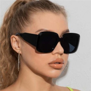 Wholesale Bold Square Thick Frame High Fashion Charming Lady Sunglasses - Black