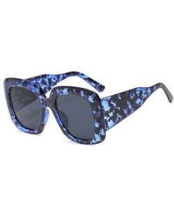 Wholesale Bold Square Thick Frame High Fashion Charming Lady Sunglasses - Blue