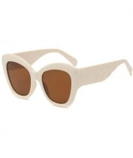 Cat Eye Style Broadside Frame Fashion Women Wholesale Sunglasses - Beige