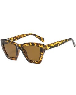 Wholesale Sunglasses Irregular Resin Frame U.S. Popular Fashion Women/ Men Sunglasses - Leopard