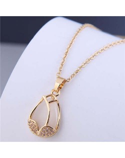 Korean Fashion Rhinestone Decorated Tulip Wholesale Necklace - Golden
