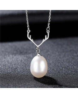 Unique Design Wholesale 925 Sterling Silver Jewelry Lucky Antlers Pearl Pendant Necklace - White