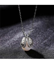 Korean Fashion Wholesale 925 Sterling Silver Jewelry Ladybug Natural Pearl Pendant Necklace - White