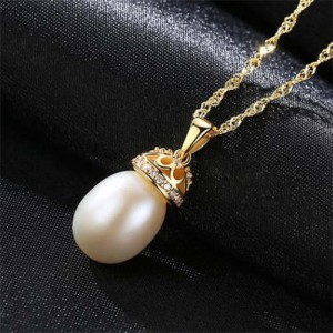 Wholesale 925 Sterling Silver Jewelry Hollow-out Crown Design Pearl Necklace - White