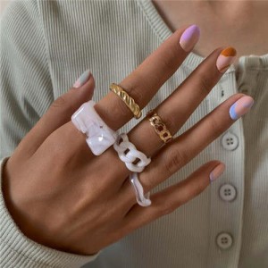 (5 pcs) Fashion Street Pop Style Wholesale Jewelry White and Golden Alloy Rings Set