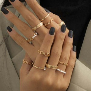 Aristocratic Engraving Rhinestone Inlaid Geometric Women Luxurious Wholesale Rings Set
