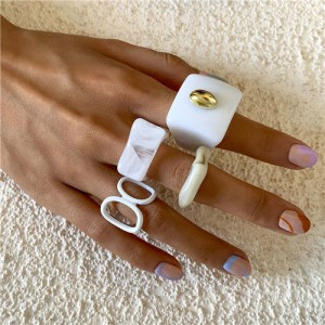 Wholesale Jewelry Irregular Simple Style Unique Resin Open-end Fashion Women Statement Rings Set