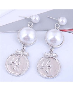 Character Relief with Resin Pearl Design U.S Fashion Wholesale Earrings - Silver