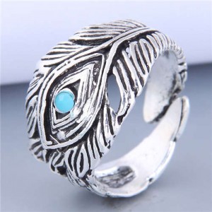 Bold Fashion Wholesale Jewelry Charming Eye with Feathers Modeling Vintage Alloy Ring - Blue
