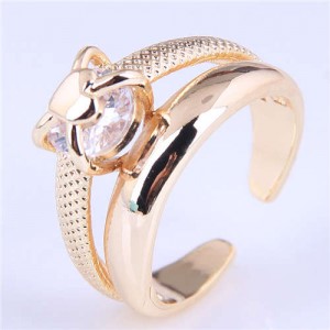Simple Design Cubic Zirconia with Heart Ring Rest Open-end Wholesale Fashion Copper Ring - Golden