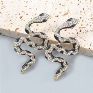Vintage Style Animal Jewelry Wholesale Snake Shape Design Rhinestone Inlaid Women Alloy Oil-spot Glazed Earrings - Black