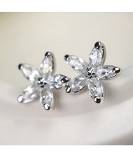 Mini Flower Fashion Ear Studs - Platinum