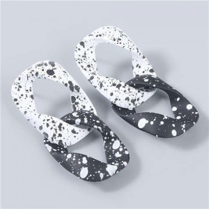 Rhombus Shape Black and White Spots Irregular Design Wholesale Fashion Women Resin Earrings