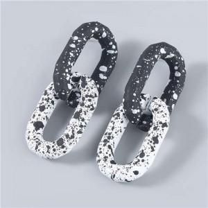 Hip-hop Black and White Unique Chain Design Wholesale Jewelry Women Resin Earrings