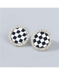 Minimalist Fashion Checkered Wholesale Jewelry Rhinestone Rimmed Vintage Women Ear Studs - Round
