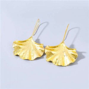 Vintage Fashion Apricot Leaf Shape Minimalist Design Women Fish Hook Wholesale Earrings - Golden