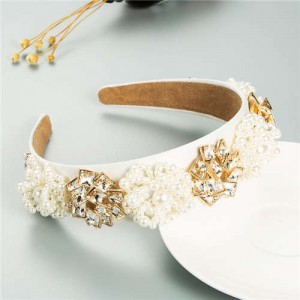 Artificial Pearl and Rhinestone Floral Combo Vintage Baroque Style Luxurious Hair Hoop - White