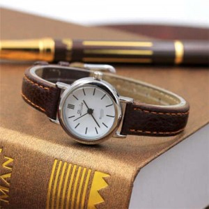 Classic Design Women Slim Fashion Leather Wrist Wholesale Watch - White and Brown