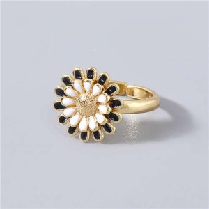 Adorable Sweet Flower Korean Fashion Women Oil-spot Glazed Wholesale Open-end Ring - White and Black