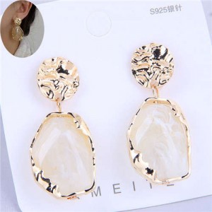 Bold Fashion Irregular Stone Design Women Wholesale Jewelry Costume Earrings - White