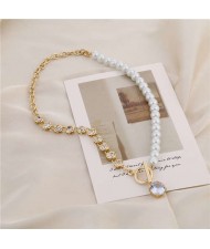 Alloy Chain and Pearl Combo Wholesale Jewelry Shining Rhinestone Pendant Bling Necklace - Golden