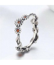 Vintage Color Wholesale 925 Sterling Silver Jewelry Orange Cubic Zirconia Inlaid Little Daisy Ring